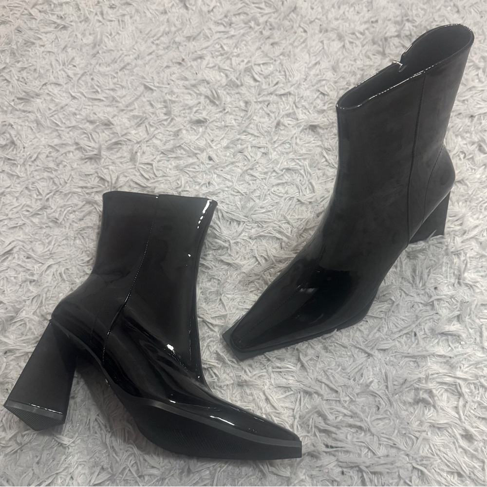 Azalea Wang Black Ankle Booties